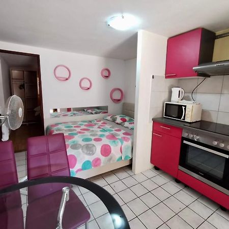 Unique Apartments Malinska Esterno foto