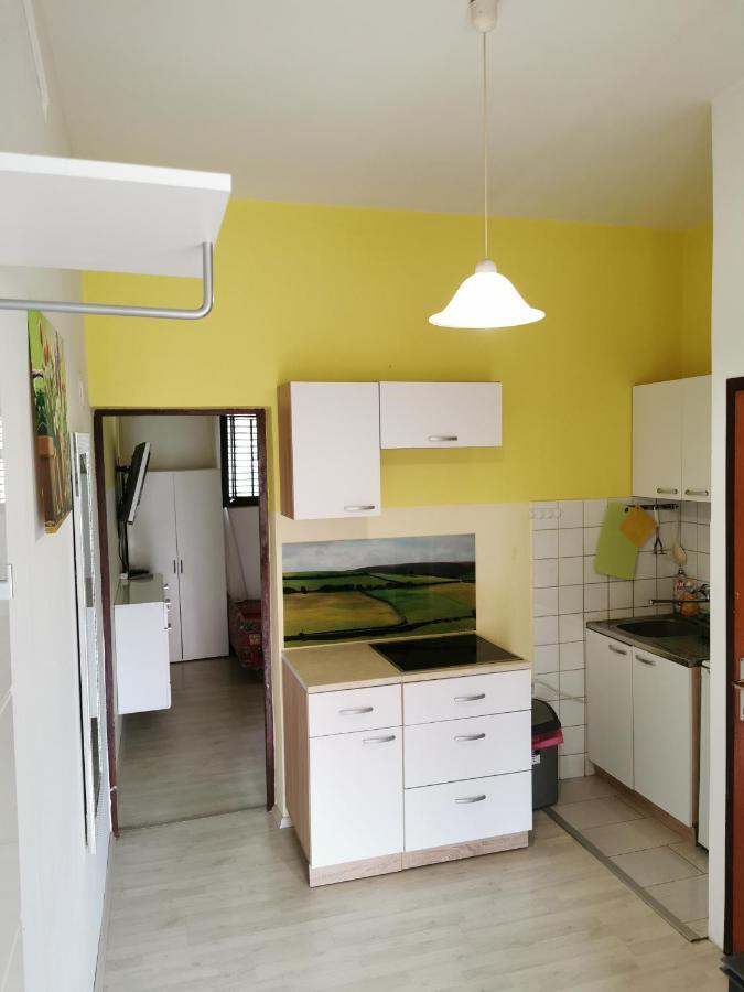 Unique Apartments Malinska Esterno foto